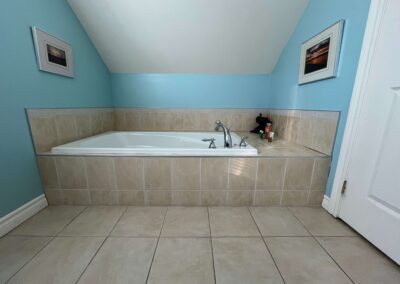 Chalet Berceau de l'Anse - Salle de bain à l'étage avec bain