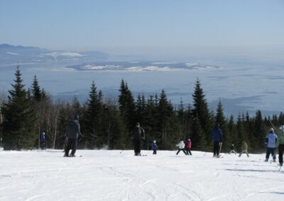 À l'extérieur du Berceau de l'Anse - À proximité des pentes du Massif